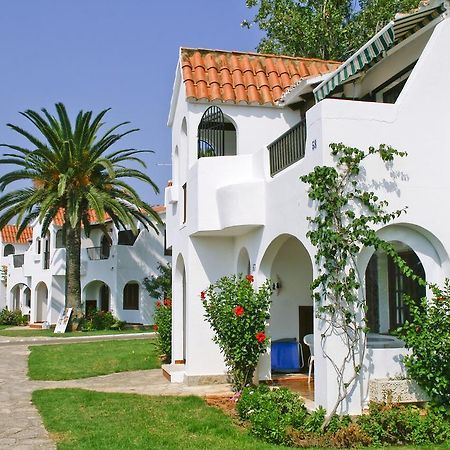 Son Bou Apartments Exterior photo