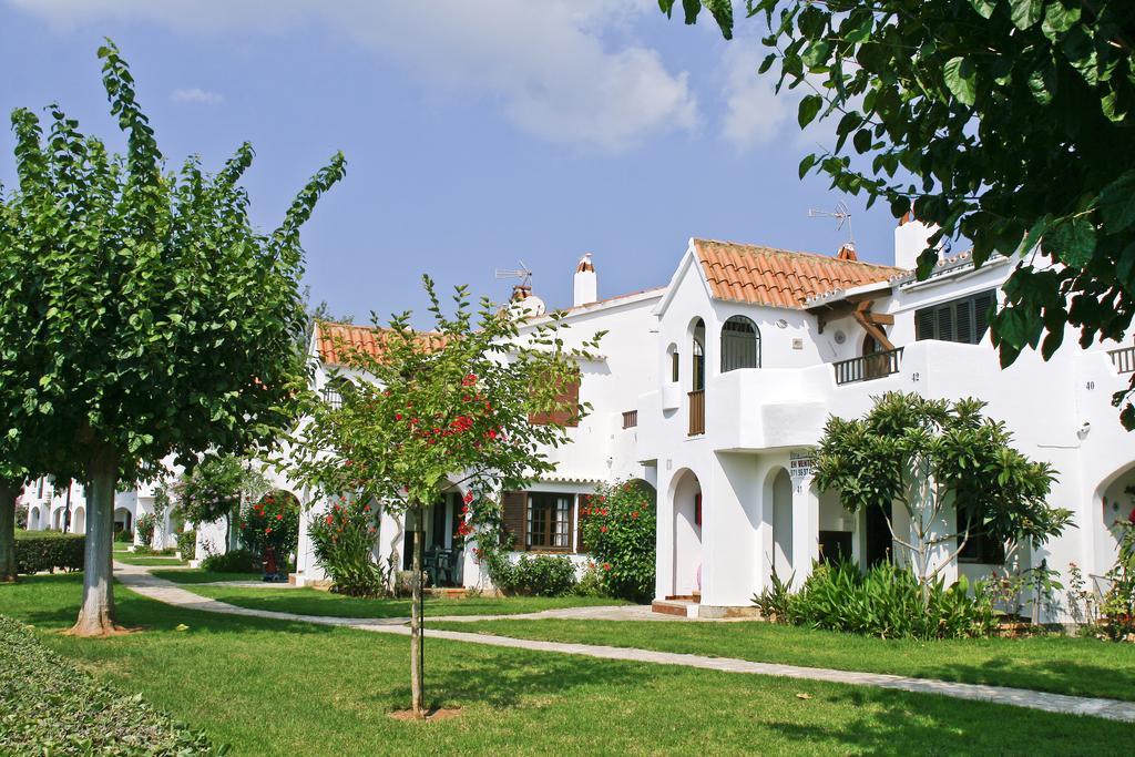 Son Bou Apartments Exterior photo