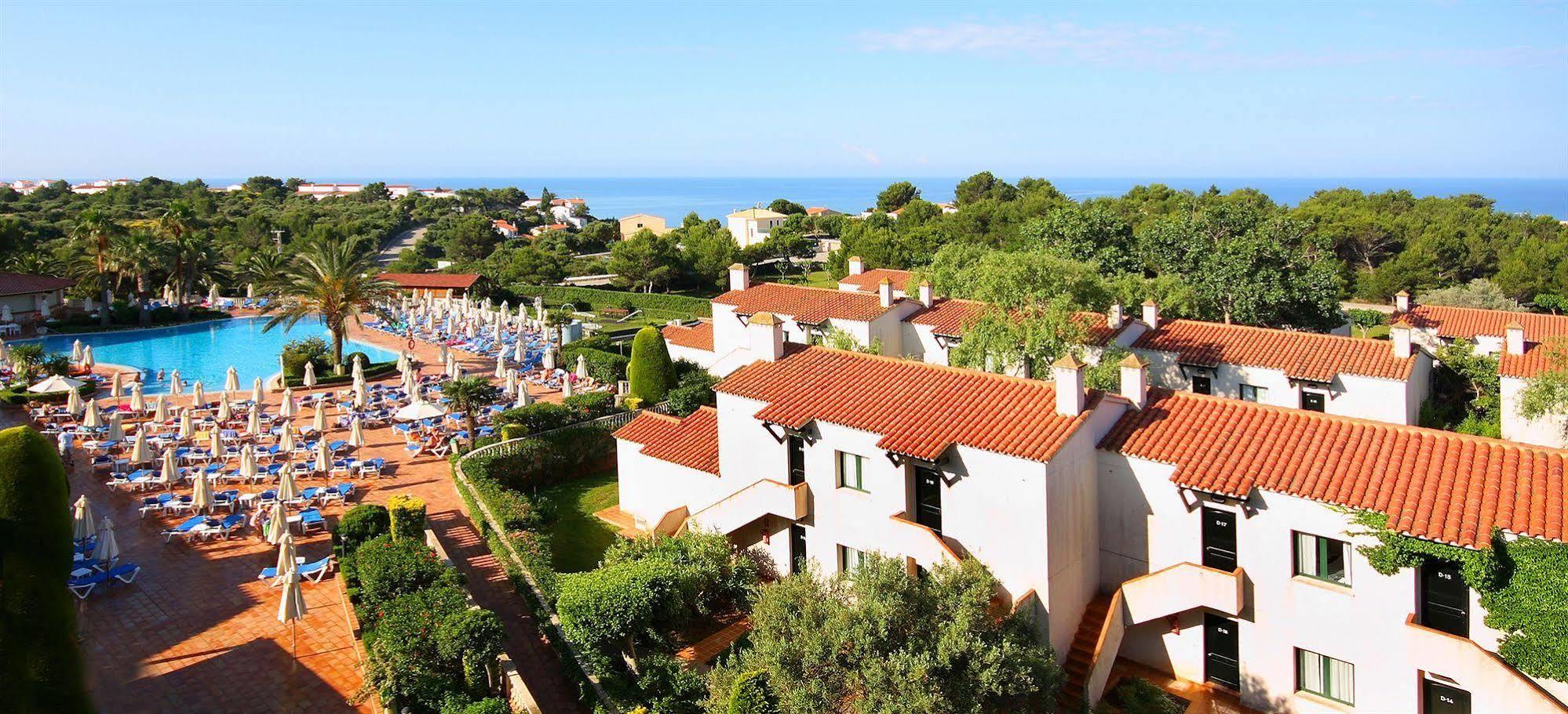 Son Bou Apartments Exterior photo